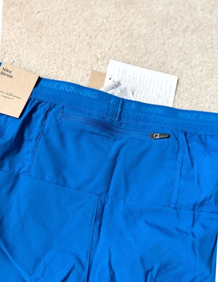 Short Nike Stride - Bleu - photo numéro 4