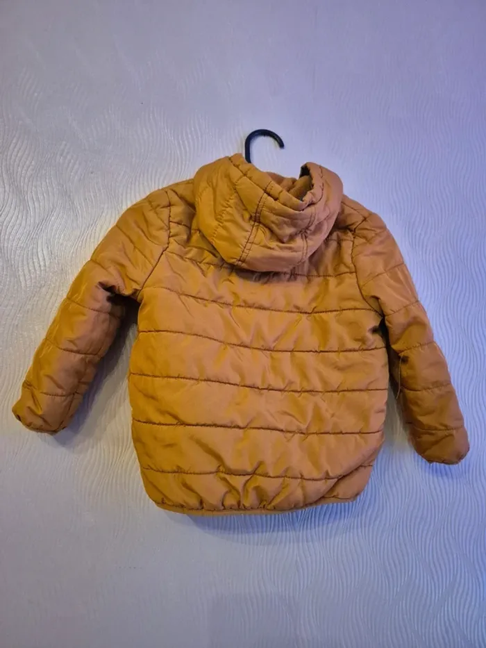 Doudoune kiabi taille 5 ans moutarde - photo numéro 3
