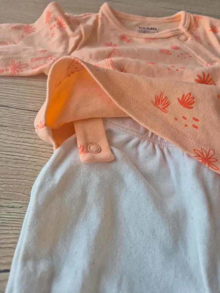 Ensemble 0 mois - photo numéro 2