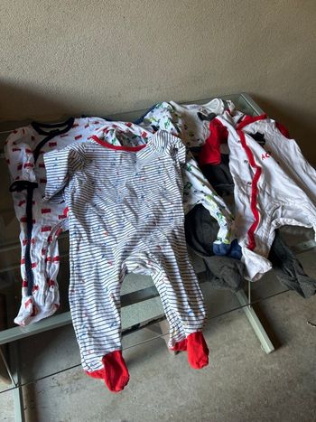 Lot 4 pyjamas 6 mois