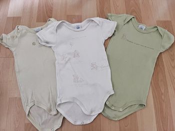 Lot bodies Petit Bateau - 12 mois