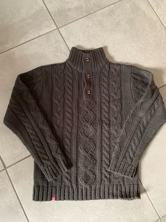 Pull gris taille 12 ans