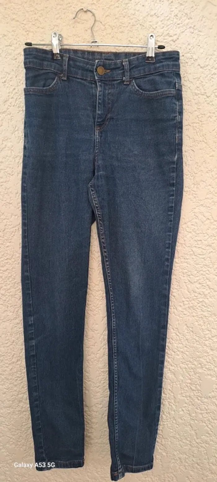 Jean droit bleu T 36