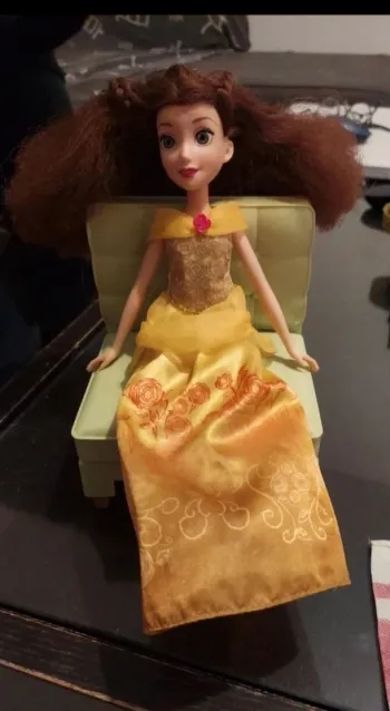 Poupée Belle