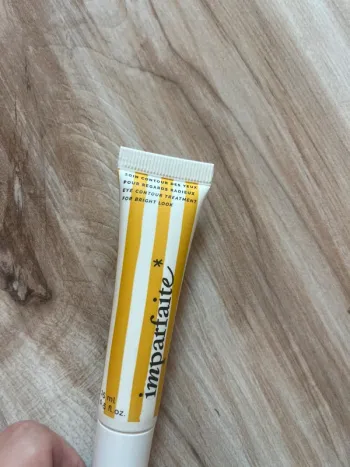 imparfaite soin contour des yeux pour regard radieux