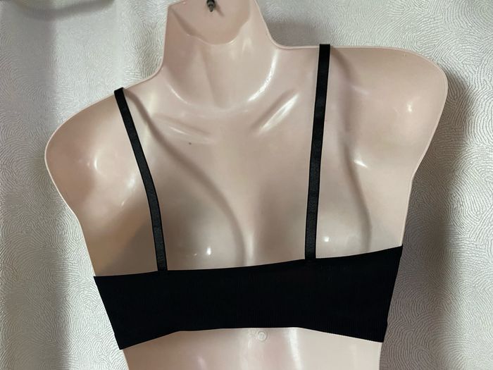 Soutien gorge brassière quasi sans couture taille S - photo numéro 3
