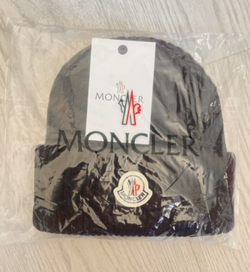 bonnet Moncler