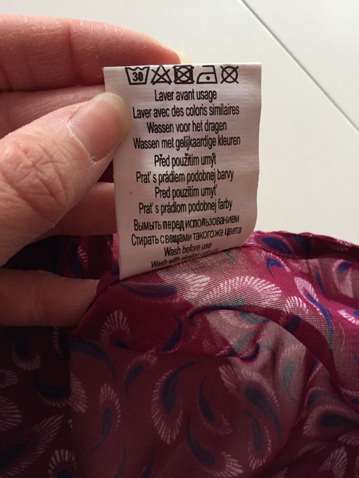Blouse Blanche Porte Taille 38/40 - photo numéro 3