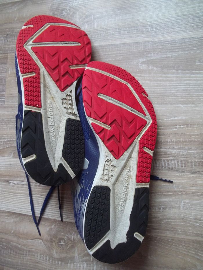 Baskets bleues et rouges New Balance 42 (Ch14) - photo numéro 6