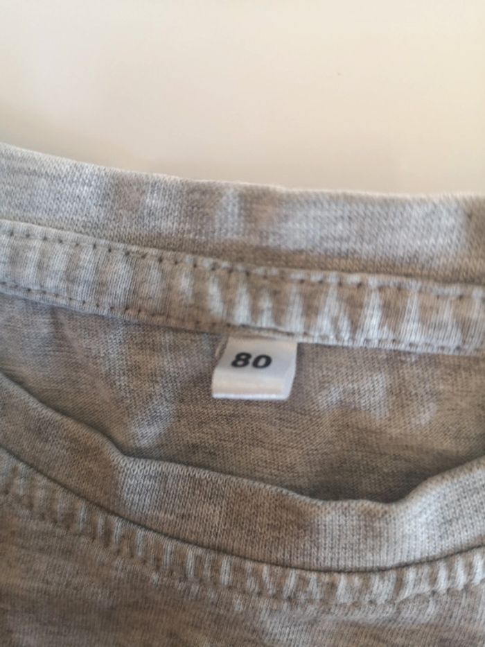 T-shirt bébé 12 mois - photo numéro 3