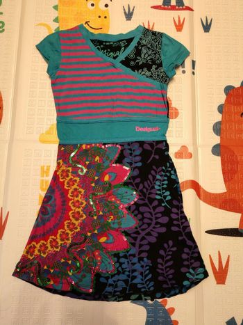 Robe desigual 7/8 ans