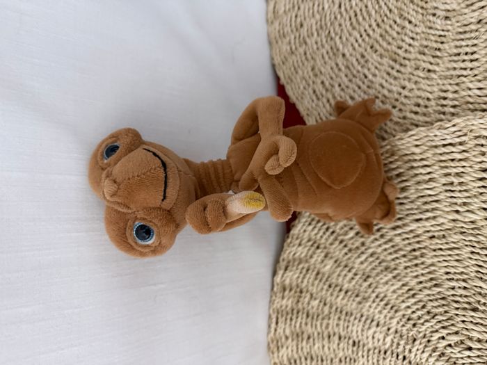 Peluche E.T. l' extra terrestre TOYS R'US - photo numéro 2