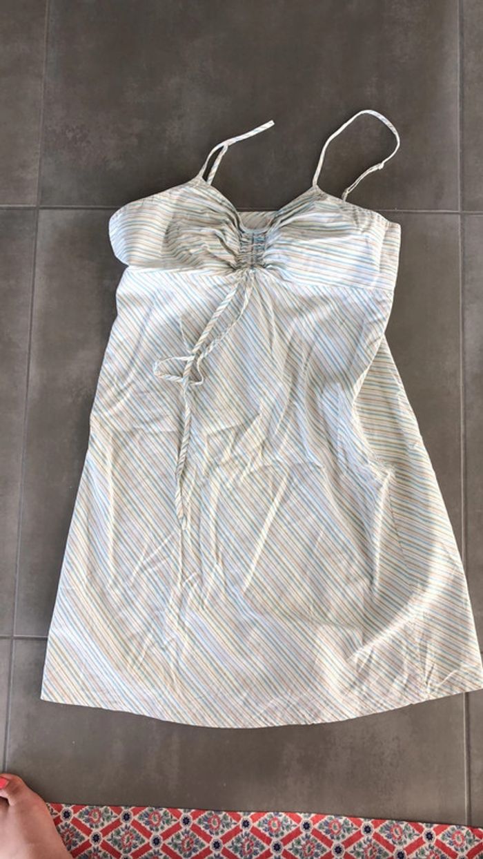 Robe à bretelles
