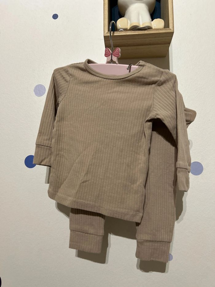 Ensemble h&m 68cm 4-6 mois - photo numéro 2