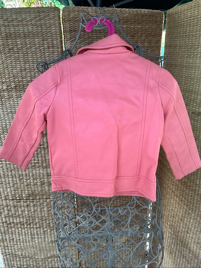 Blouson  pour petite fille 3 ans  état impeccable - photo numéro 6