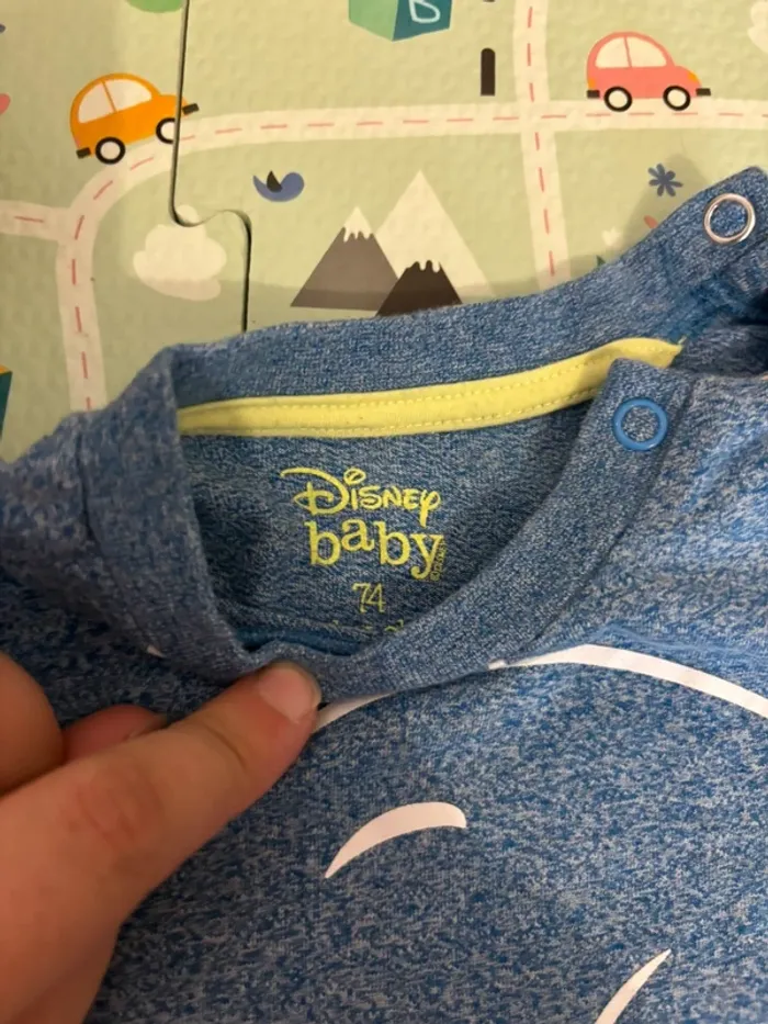 T shirt Disney baby 12 mois - photo numéro 2