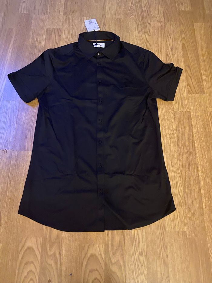 Chemise noir - photo numéro 2