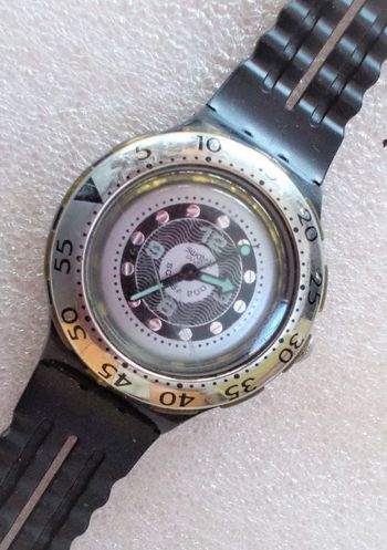 Montre SWATCH Collecteur "Newcomer"