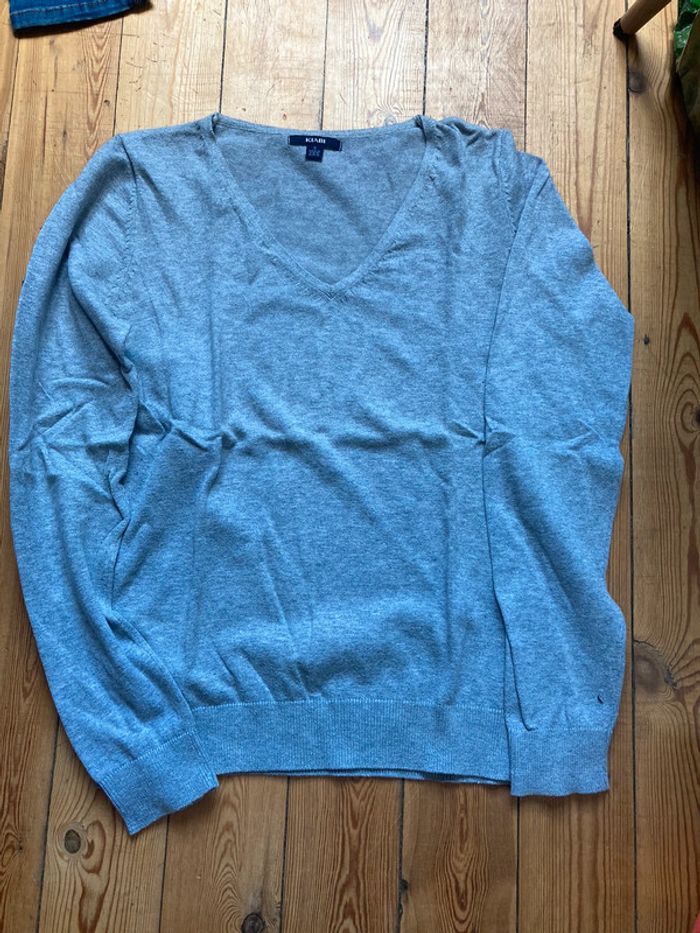 Pull col V Kiabi gris