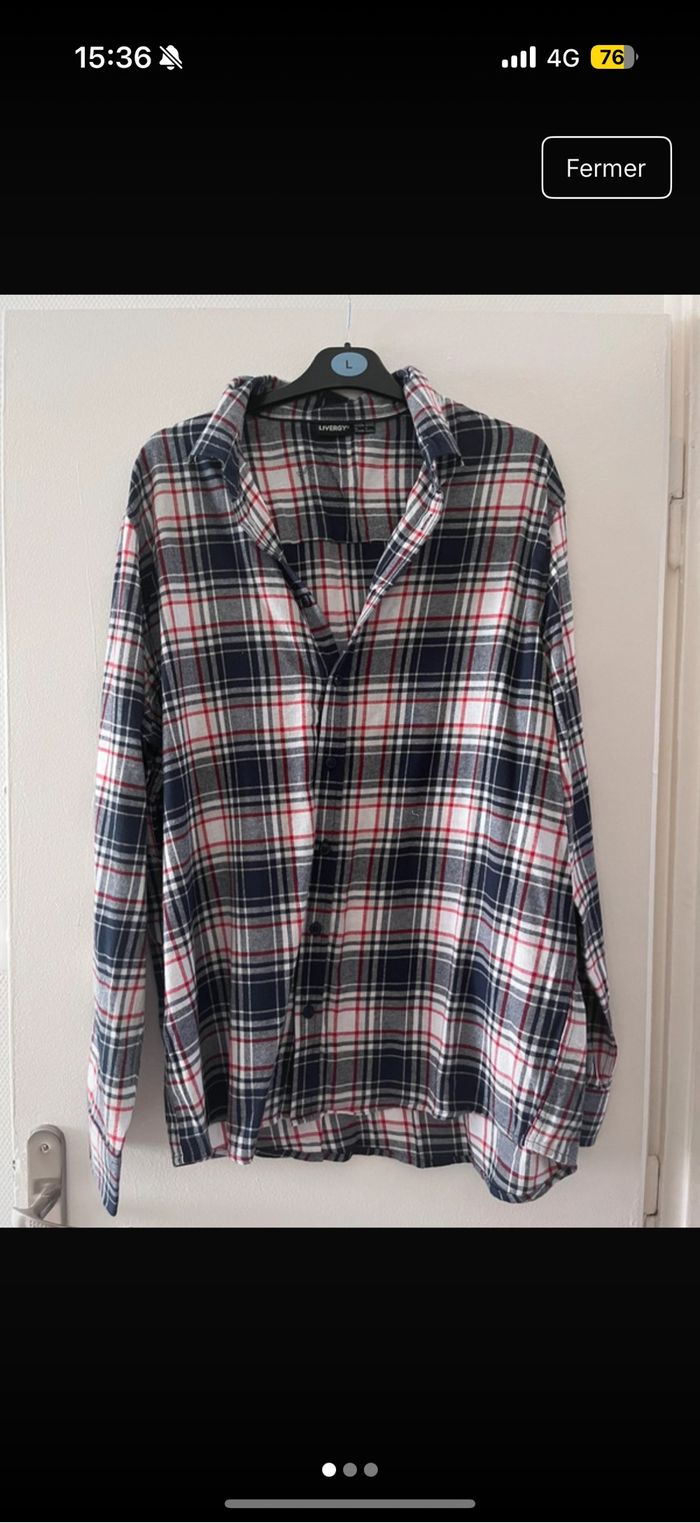 Chemise à carreaux