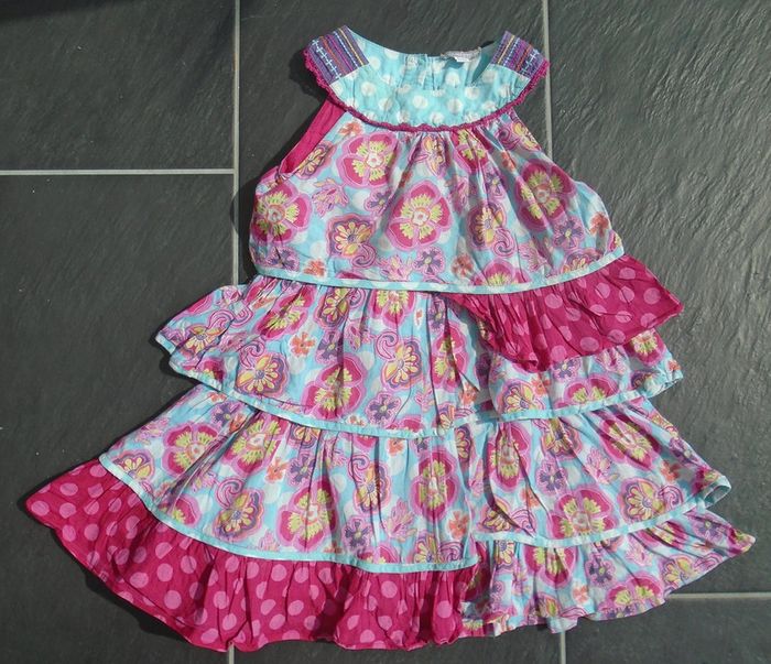 Jolie robe longue à volants colorée fille 4 ans (104 cm) - photo numéro 1
