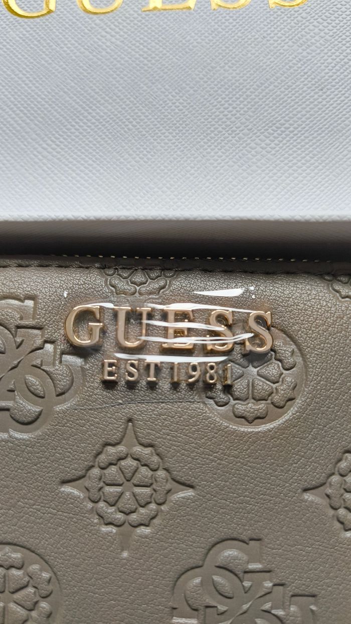 Portefeuille guess - photo numéro 6