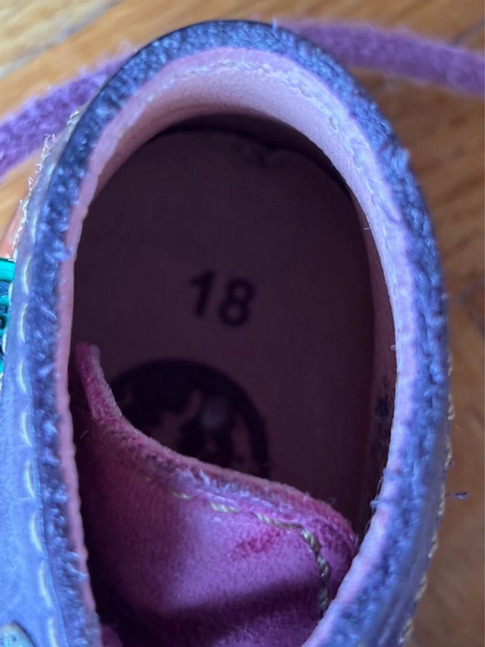 Bottines Kickers 18 très bon état - photo numéro 6
