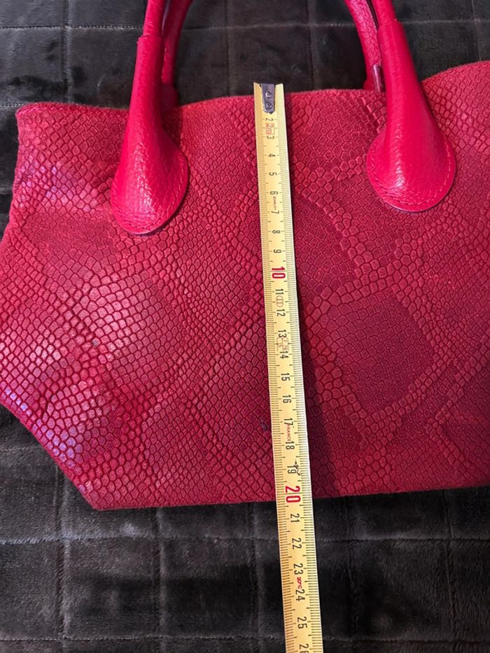 Sac à main rouge motif crocodile - photo numéro 3