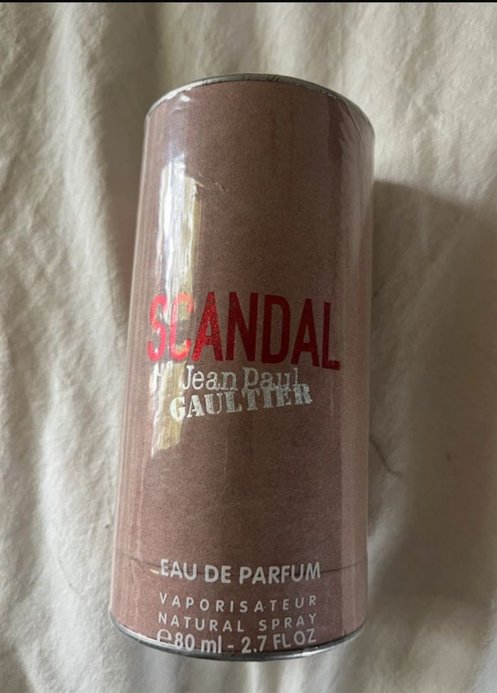 Eau de parfum scandal