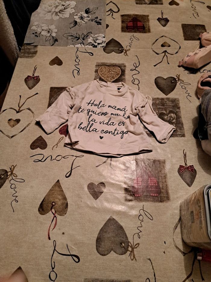 Pull manche longue fille taille 3 mois , kiabi