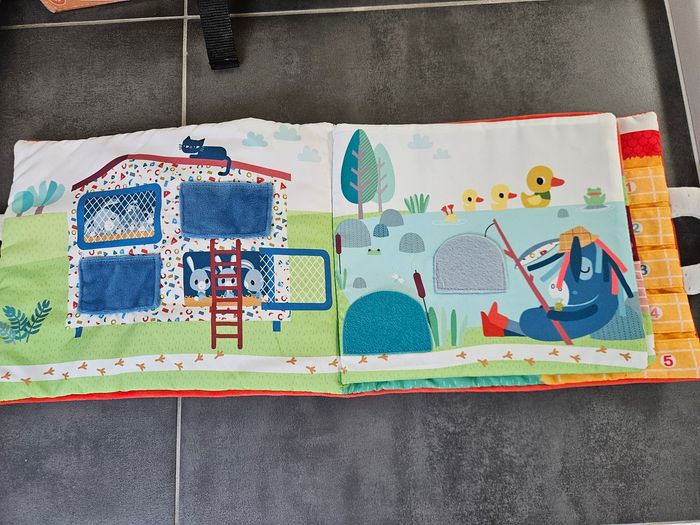 Livre en tissu - photo numéro 2