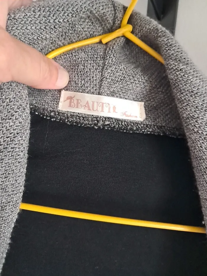 Veste courte avec col - photo numéro 3