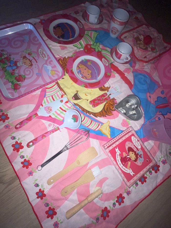 dînette charlotte aux fraises