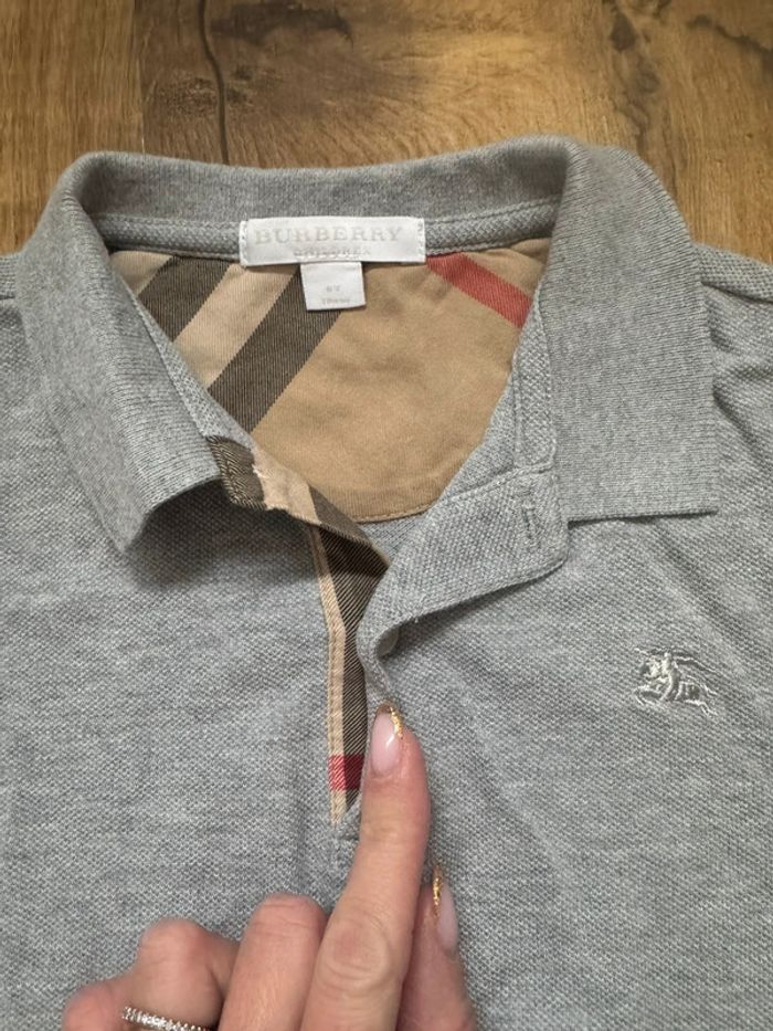 Polo Burberry 6 ans - photo numéro 2