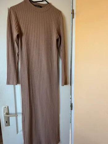 robe pull tricot marron stradivarius