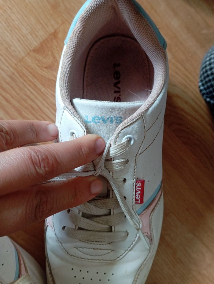 Baskets Levi's femme 38 excellent état - photo numéro 2