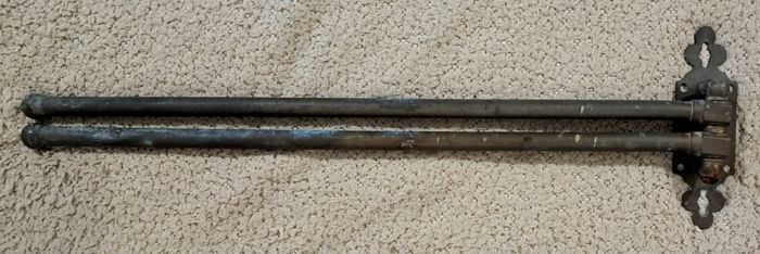 Ancien porte serviette ou torchon en métal