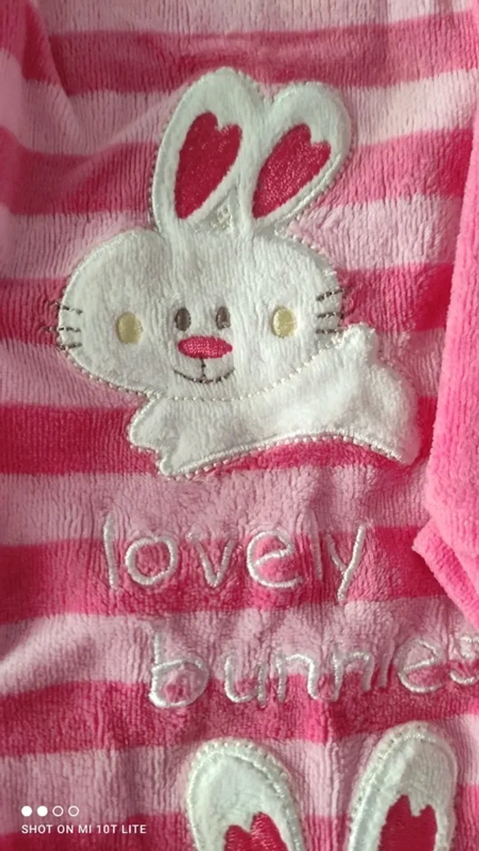 Pyjama rayé rose C&A motif lapin - photo numéro 5