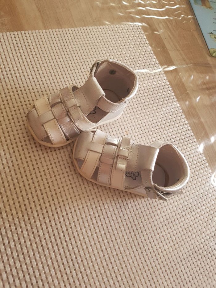 Chaussure bébé fille