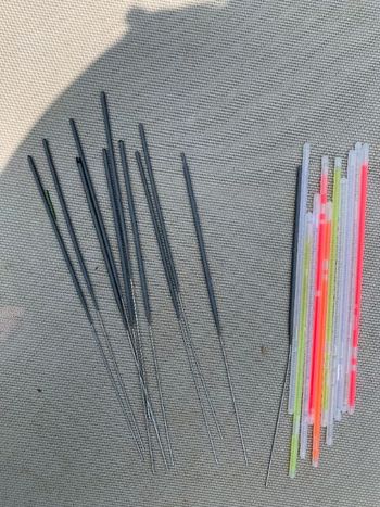 Lot de cierges scintillants et batons fluorescents neufs