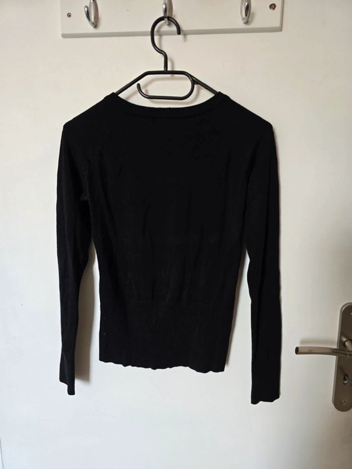 Pull noir - photo numéro 6