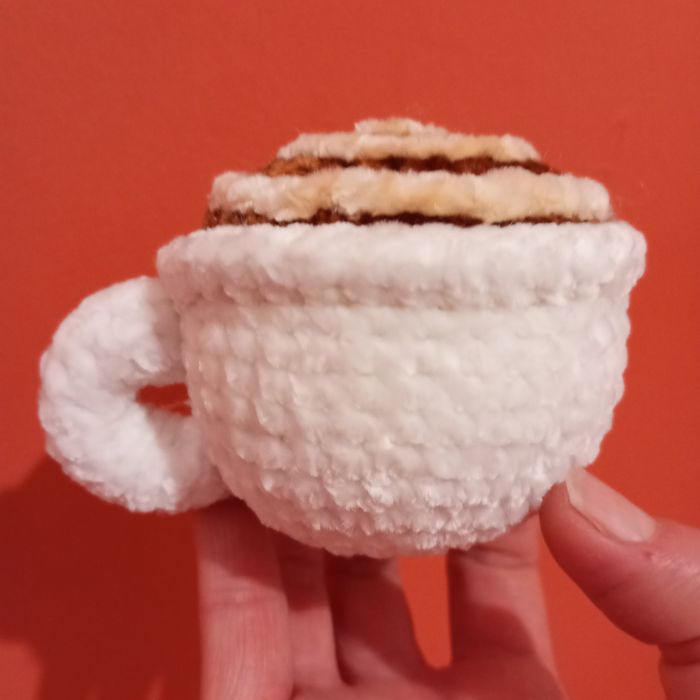 Petite tasse à café kawaii au crochet - photo numéro 5