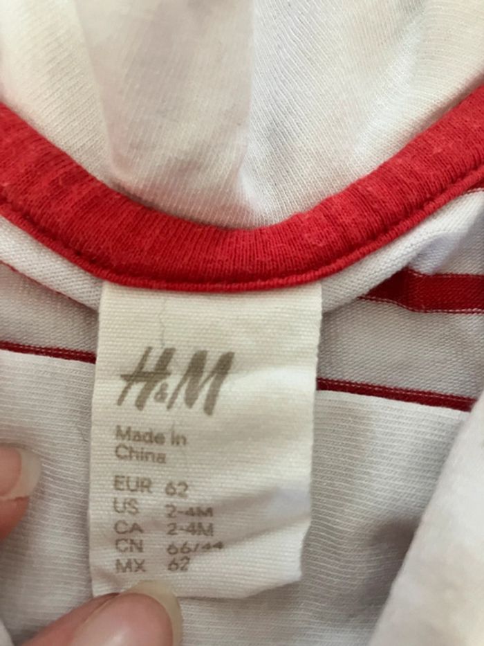 Robe H&M 2-4 mois - photo numéro 2