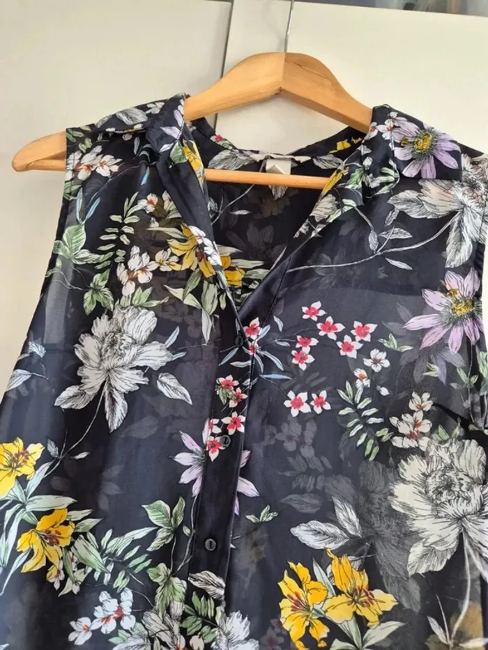 Chemisier d'été sans manche fleuries
🌸 H&M Taille XS 34 - photo numéro 5