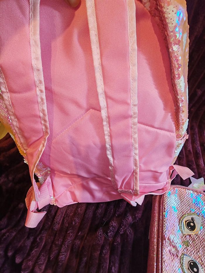 Sac à dos et trousse sequins neuf - photo numéro 3
