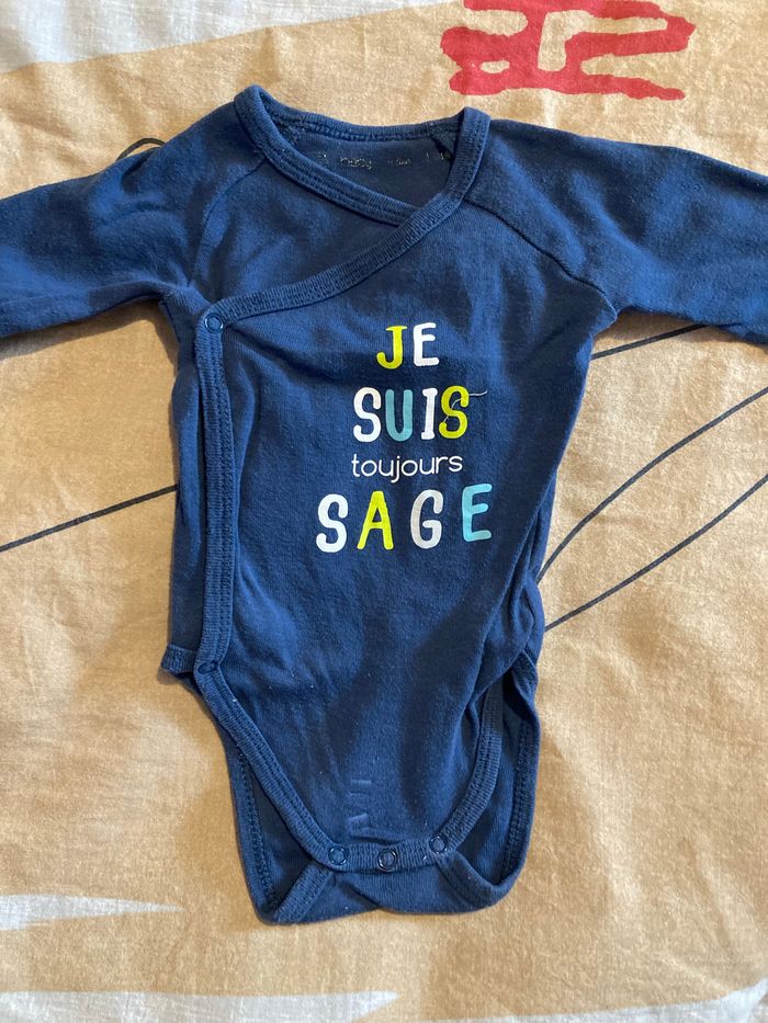 Lot 4 bodies manches longues taille 6 mois - photo numéro 4