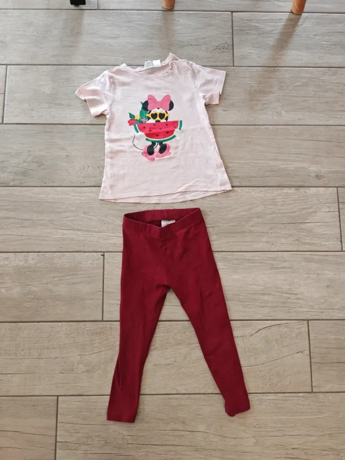 Ensemble legging bordeau et t-shirt Minnie 2 ans