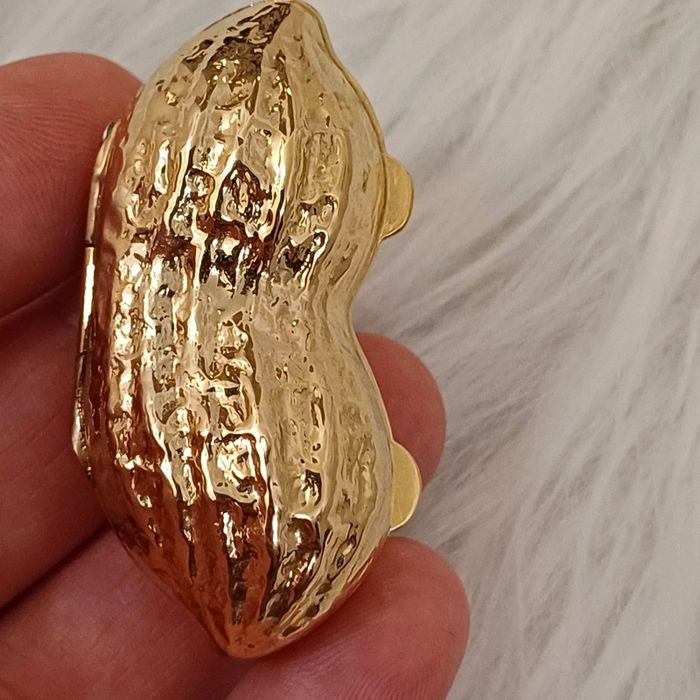 Petite boîte sous forme de cacahuètes - photo numéro 4