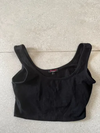 Haut noir Jennyfer, taille L, très bon état