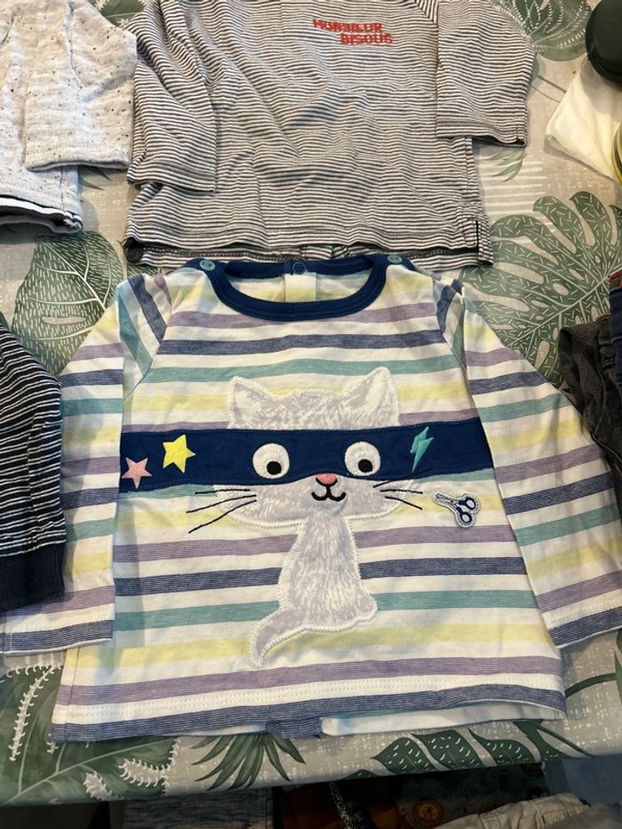 Lot t shirt 6 mois - photo numéro 5